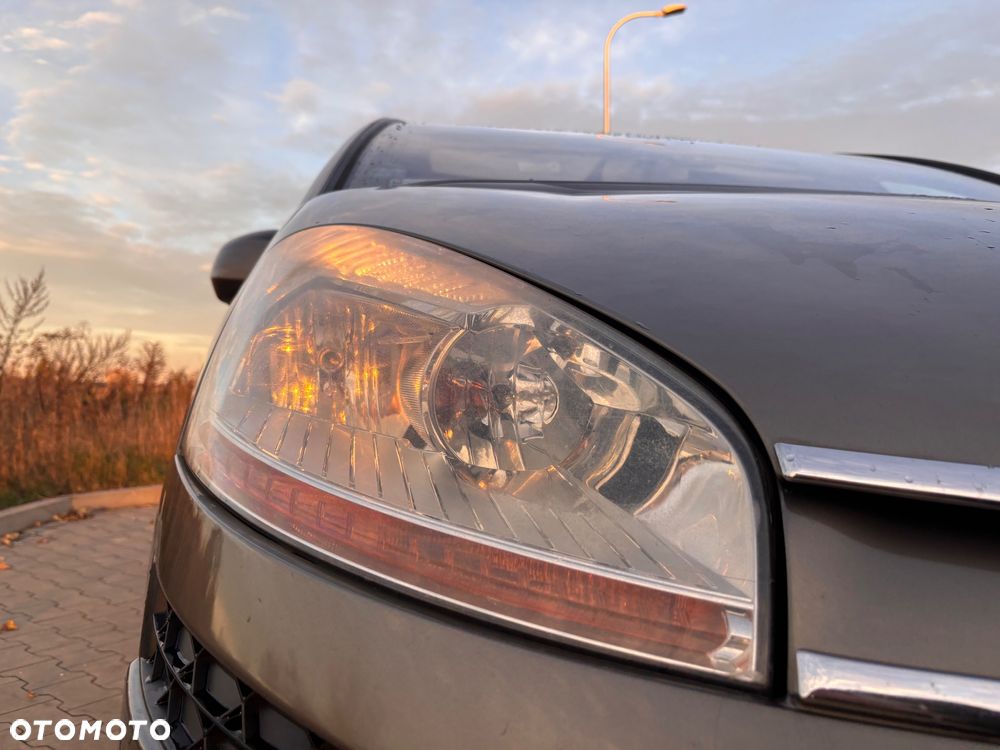 Citroën C4 Picasso 2.0 HDi Exclusive MCP - 28