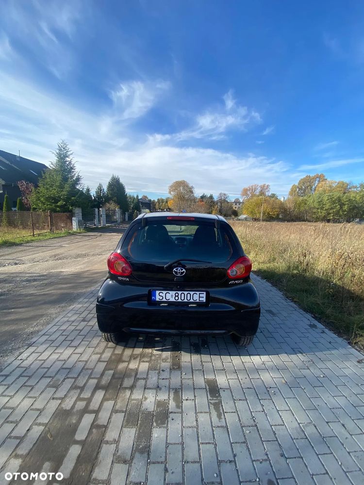 Toyota Aygo ver-1-0-vvt--i - 4