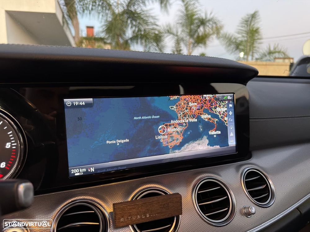 Mercedes-Benz E 220 d AMG - 35