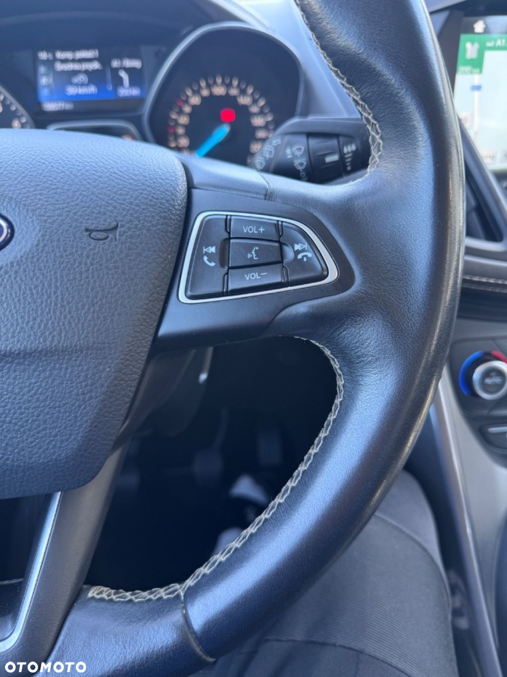 Ford Kuga - 18