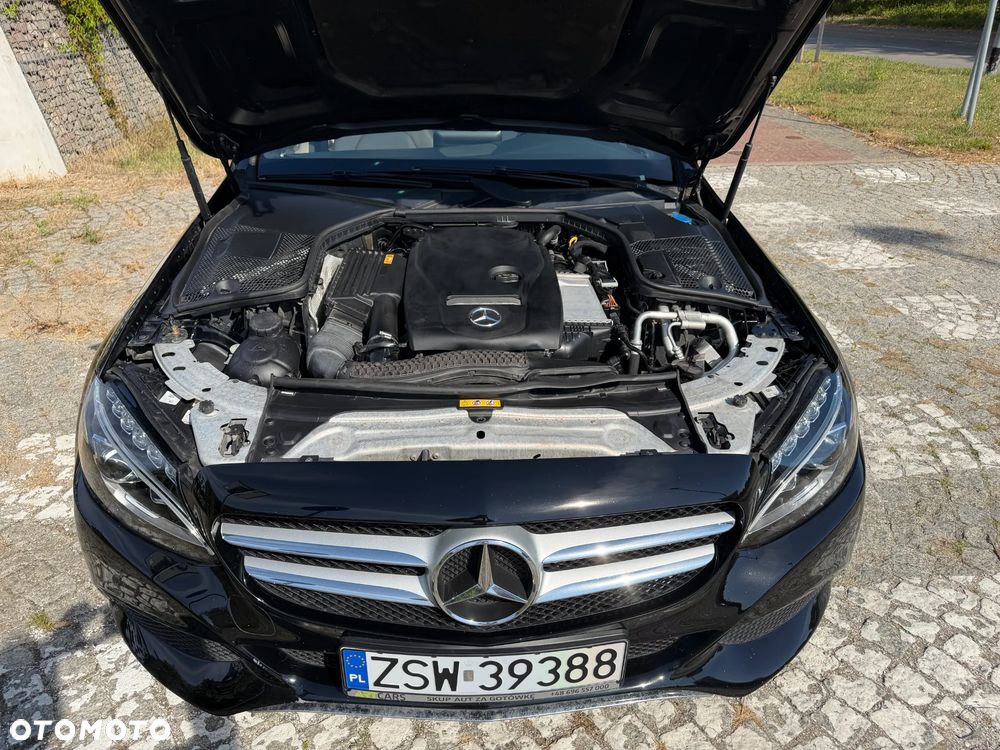 Mercedes-Benz Klasa C 300 9G-TRONIC - 19