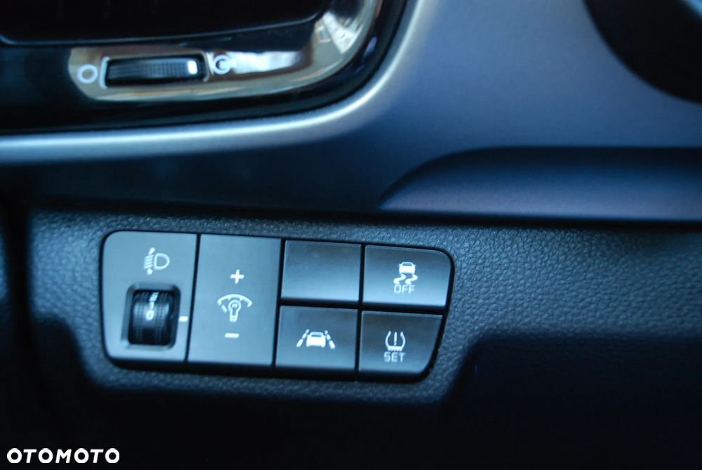 Kia Stonic 1.6 CRDi Vision - 29