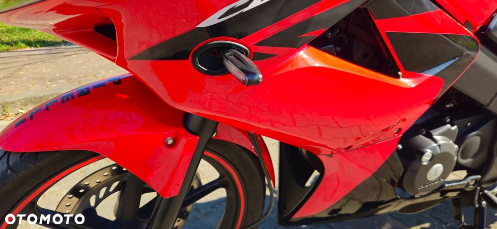 Honda CBR - 4