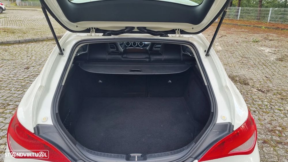 Mercedes-Benz CLA 180 d Shooting Brake - 17