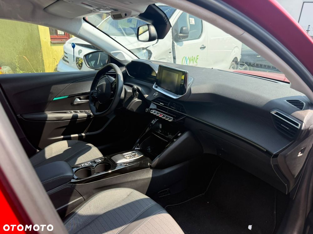 Peugeot 208 - 9