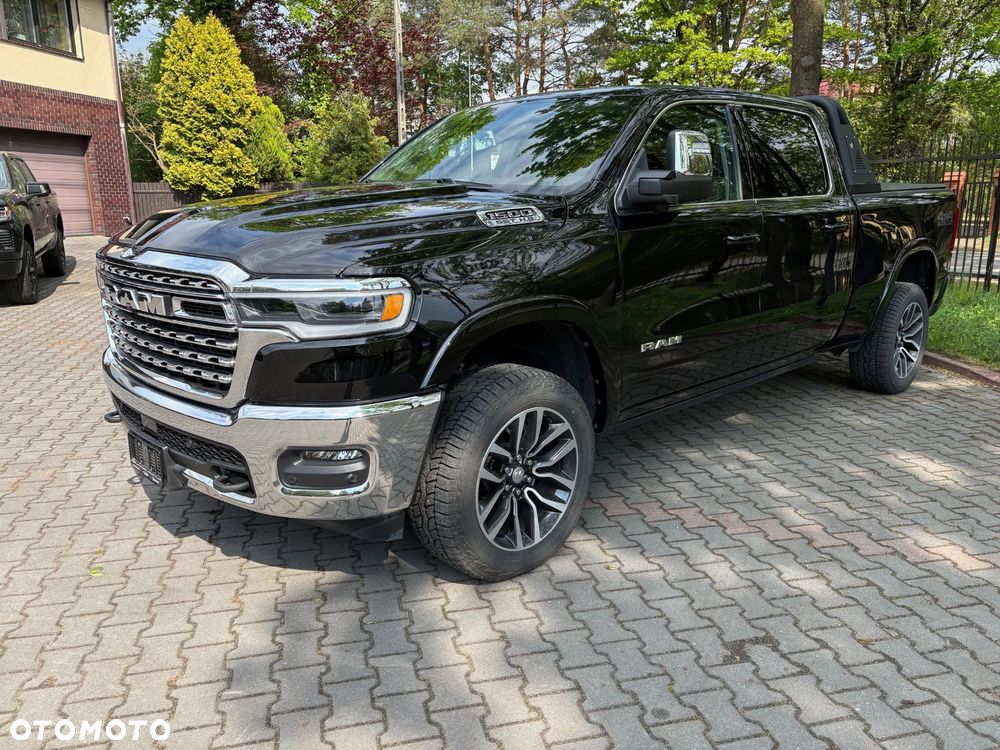 RAM 1500 - 8