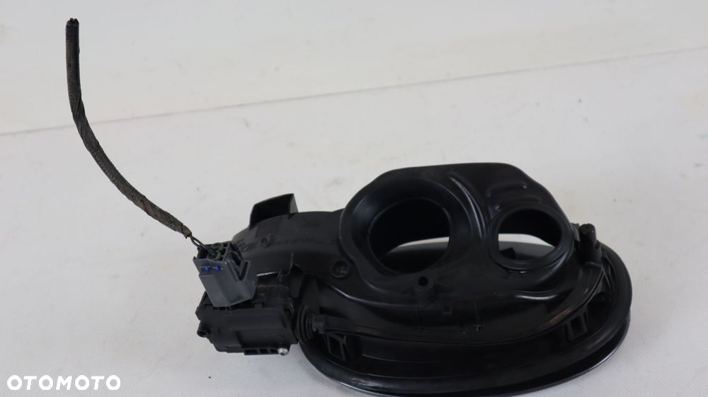 RANGE ROVER VELAR L560 KLAPKA WLEWU PALIWA J8A2-27936 - 8