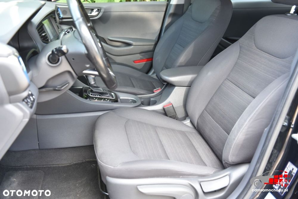 Hyundai IONIQ - 17