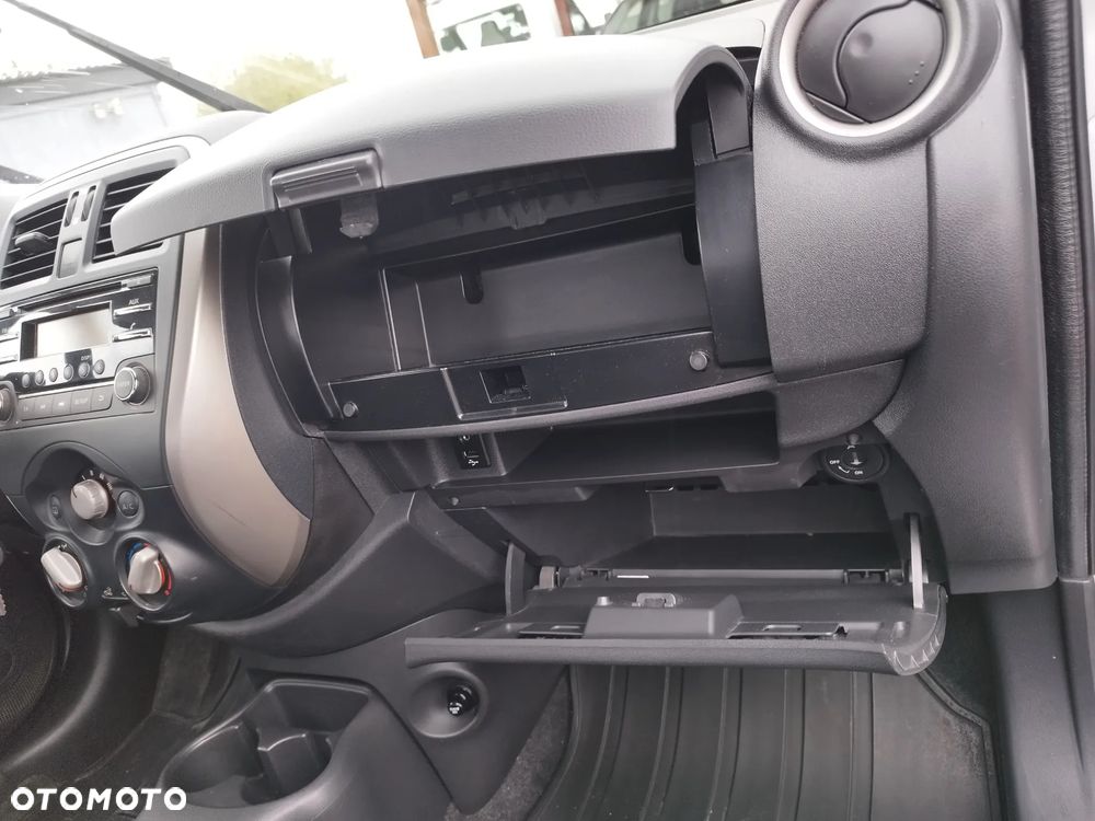 Nissan Micra - 25