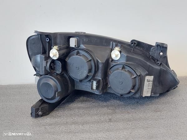 Otica / Farol Esq Opel Corsa C (X01) - 4