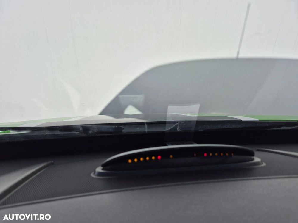 Volkswagen Crafter 35 MR Furgon 2.0 tdi - 18