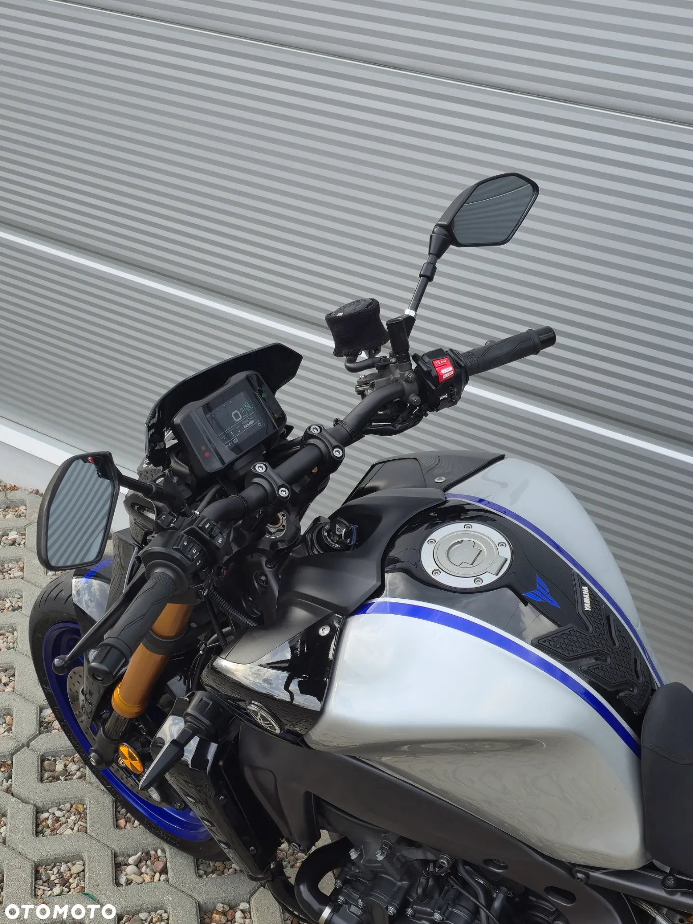 Yamaha MT - 8
