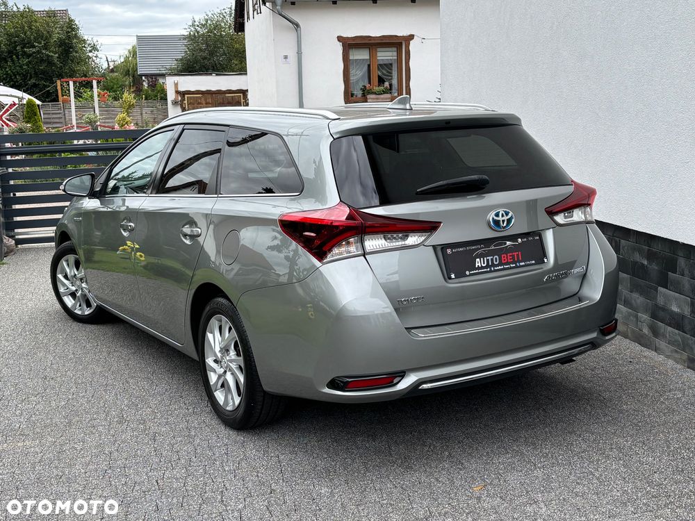 Toyota Auris 1.8 HSD Prestige NAVI - 4