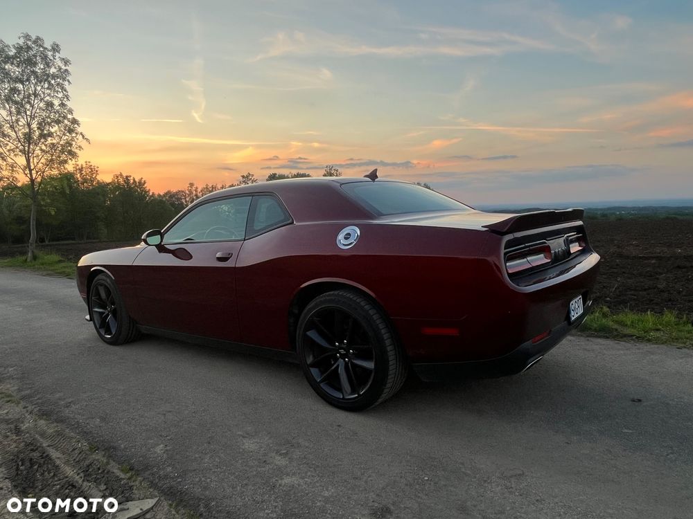 Dodge Challenger - 3