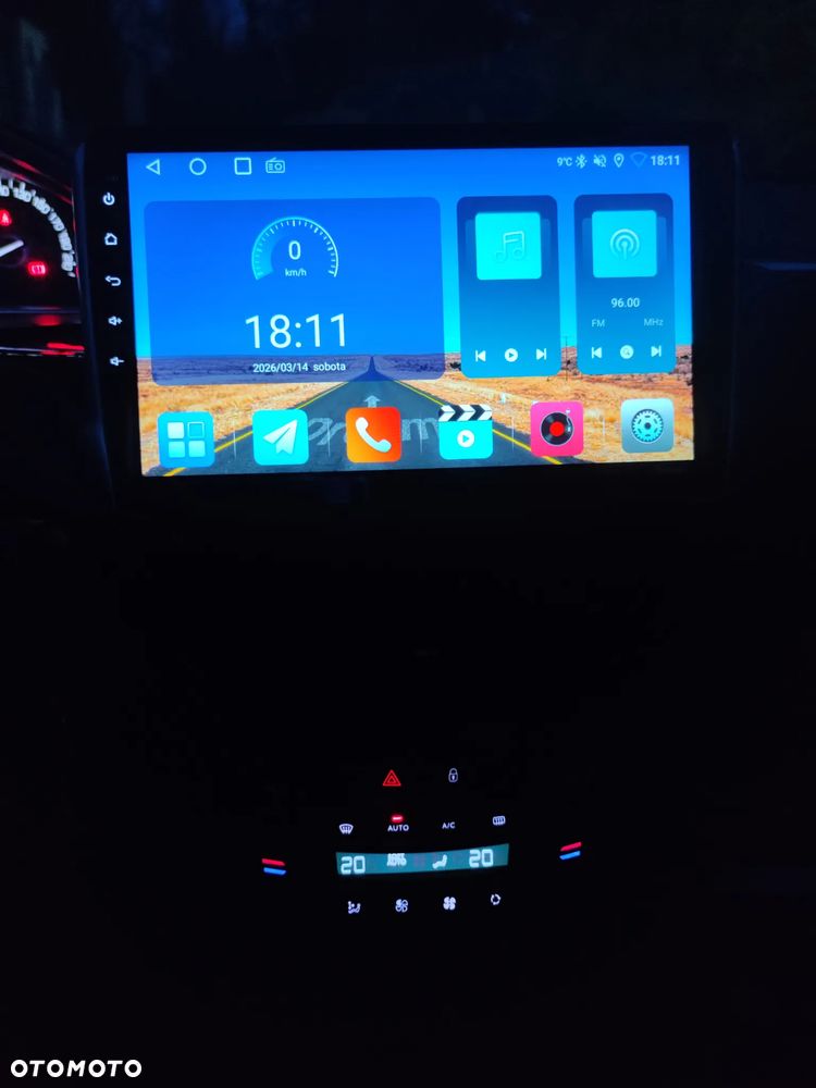 Peugeot 208 1.6 e-HDi Allure STT - 26