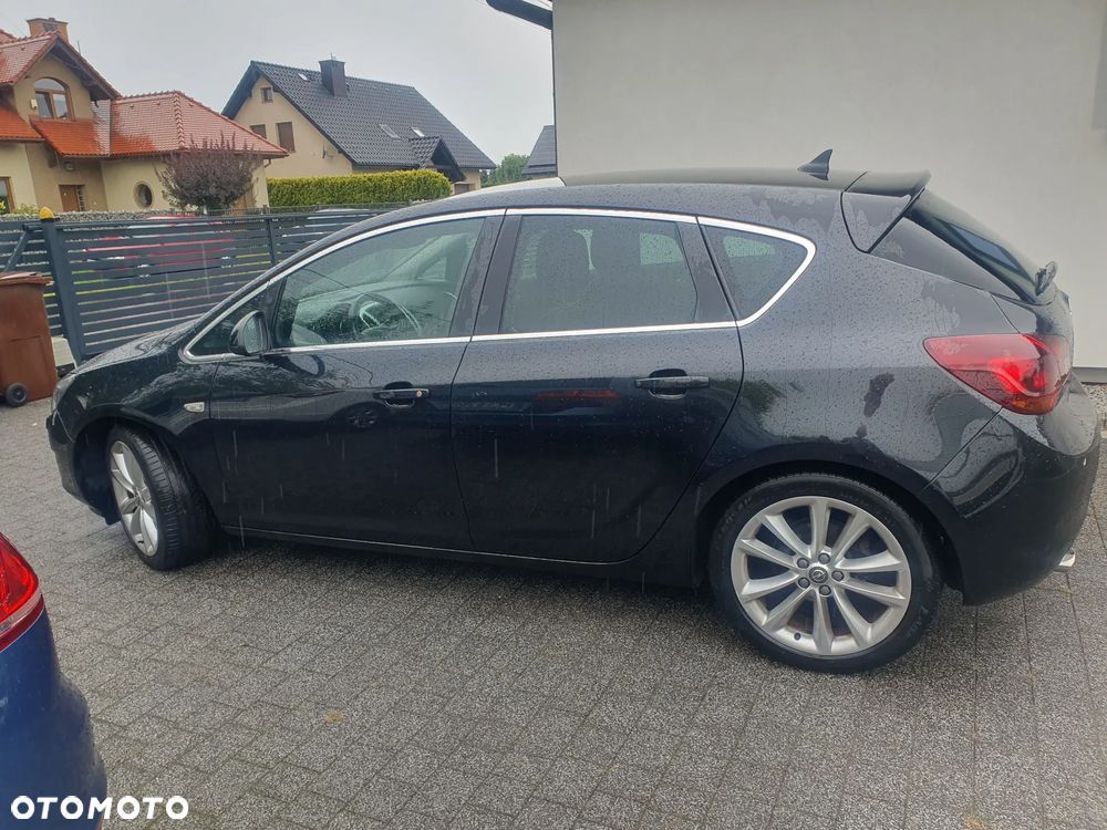 Opel Astra 1.4 T Cosmo - 16