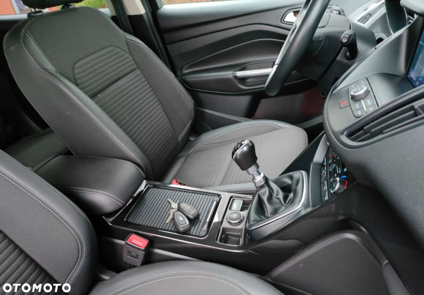 Ford Kuga - 4
