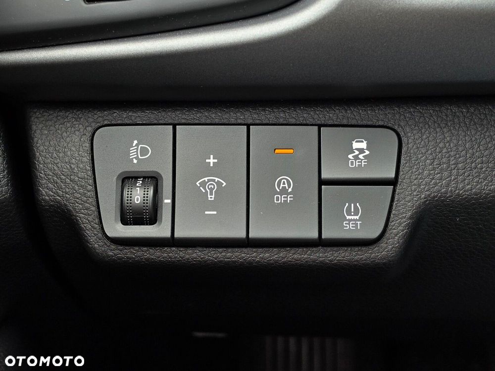 Kia Rio - 26