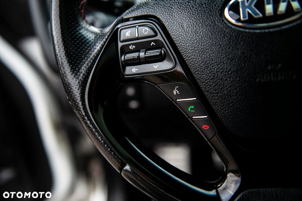 Kia Ceed 1.6 T-GDI GT - 29