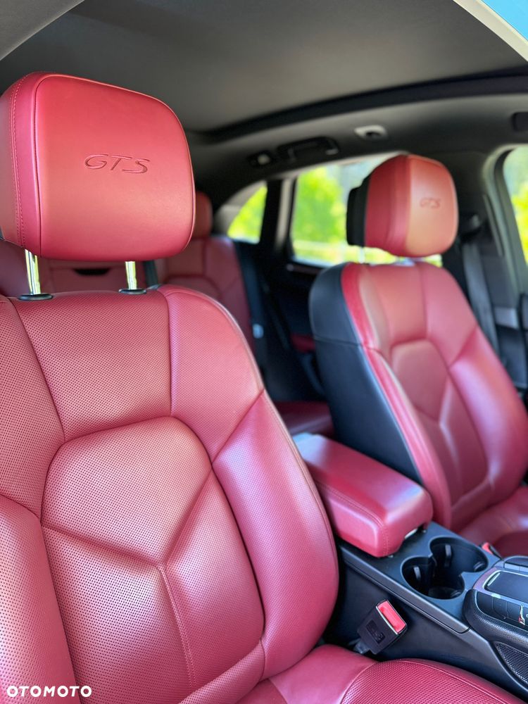 Porsche Macan GTS - 13