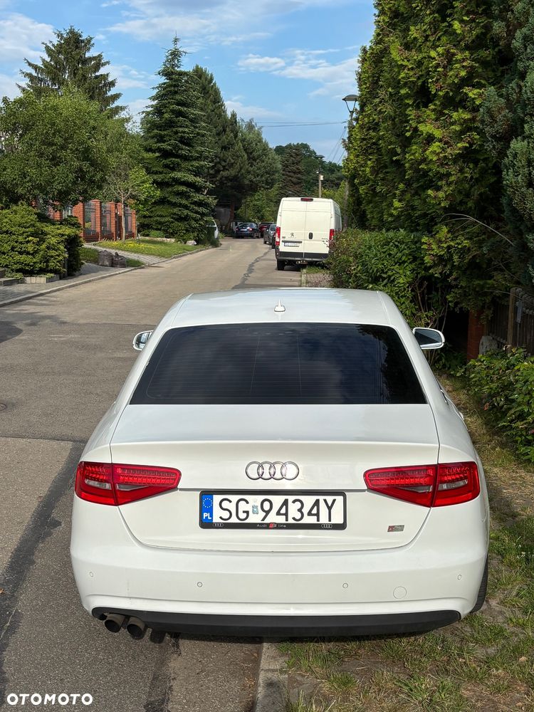 Audi A4 Limousine - 3