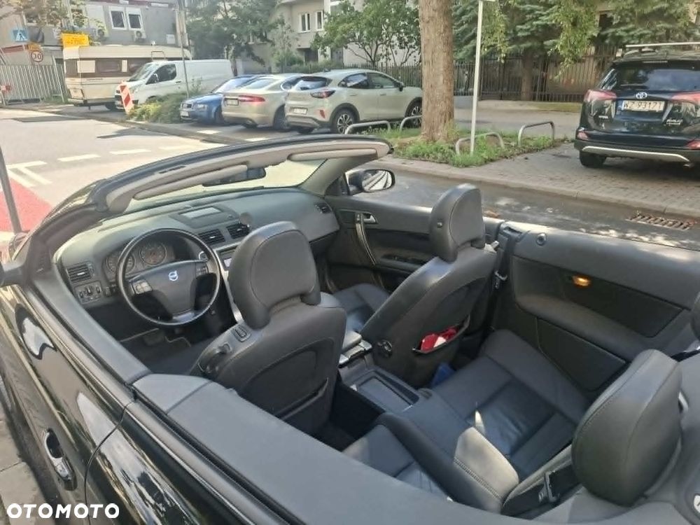 Volvo C70 2.4 Momentum - 10