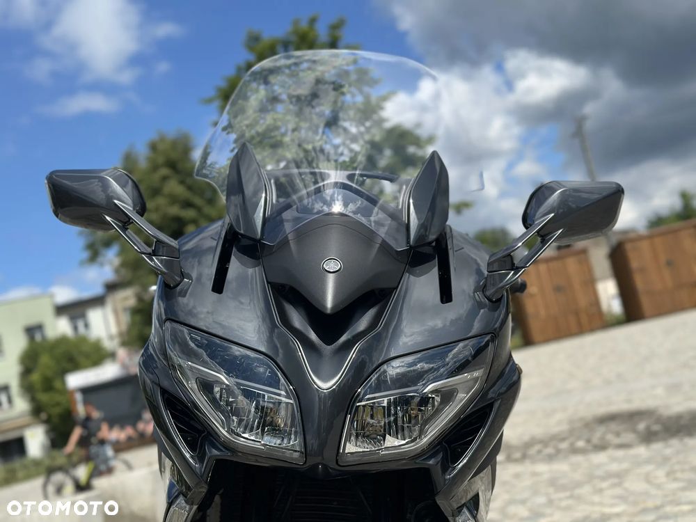 Yamaha FJR - 36