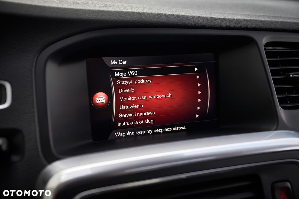 Volvo V60 D3 Geartronic Momentum - 32