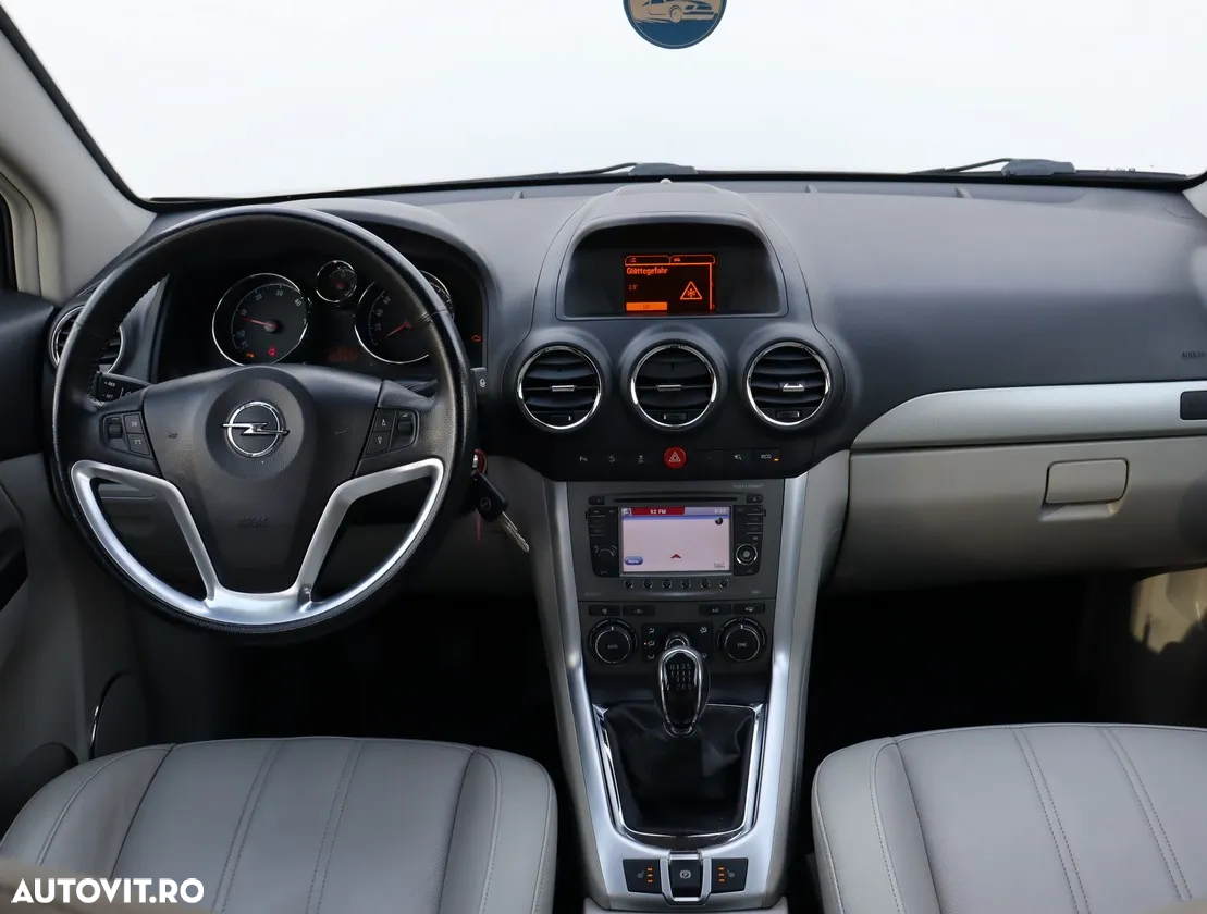 Opel Antara - 10
