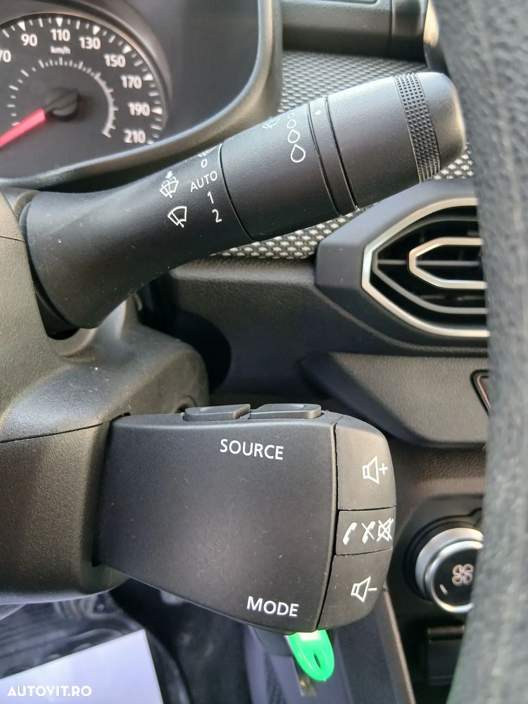 Dacia Logan TCe 90 MT6 Prestige - 12