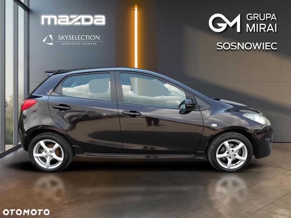 Mazda 2 - 7