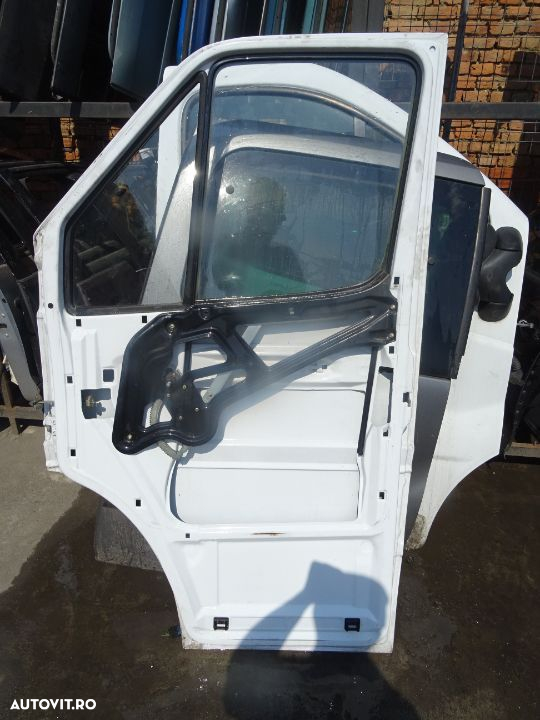Vand Usa Fata Dreapta Mercedes Sprinter din 2005 volan pe stanga fara rugina fara lovituri - 3