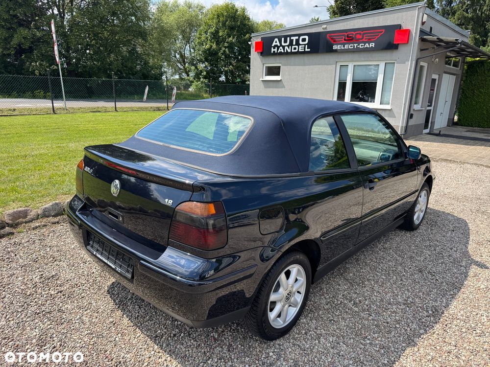 Volkswagen Golf 1.8 CL - 7
