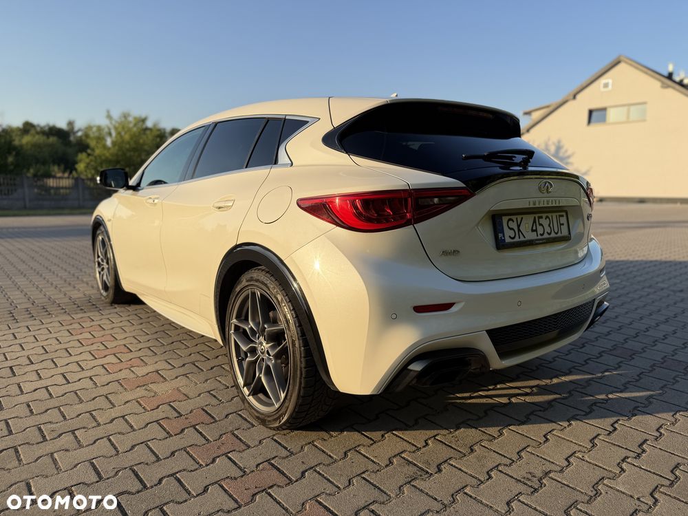 Infiniti Q30 2.2d Sport AWD 7DCT - 3