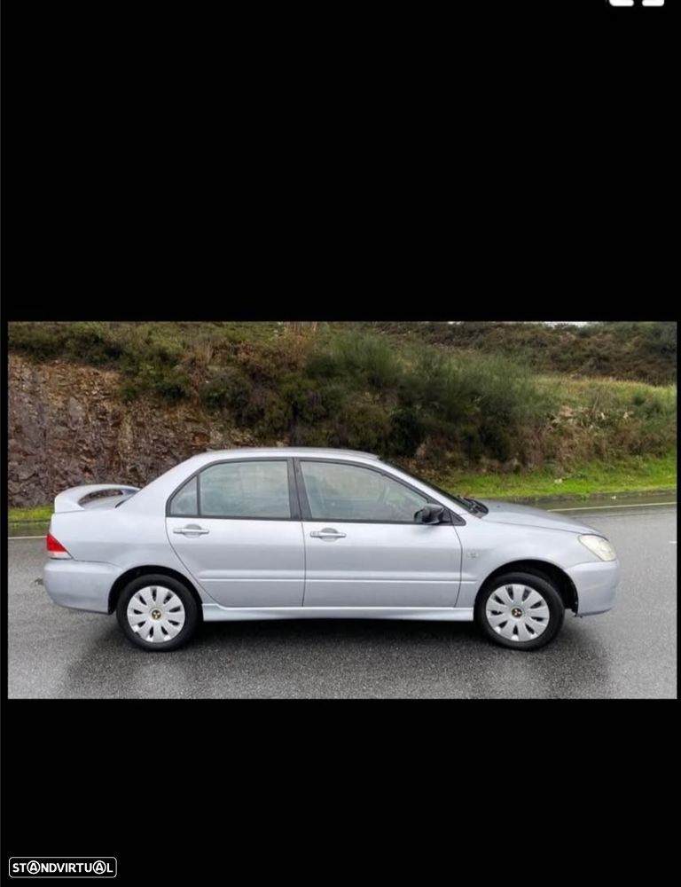 Mitsubishi Lancer 1.3 Confort P3 - 8