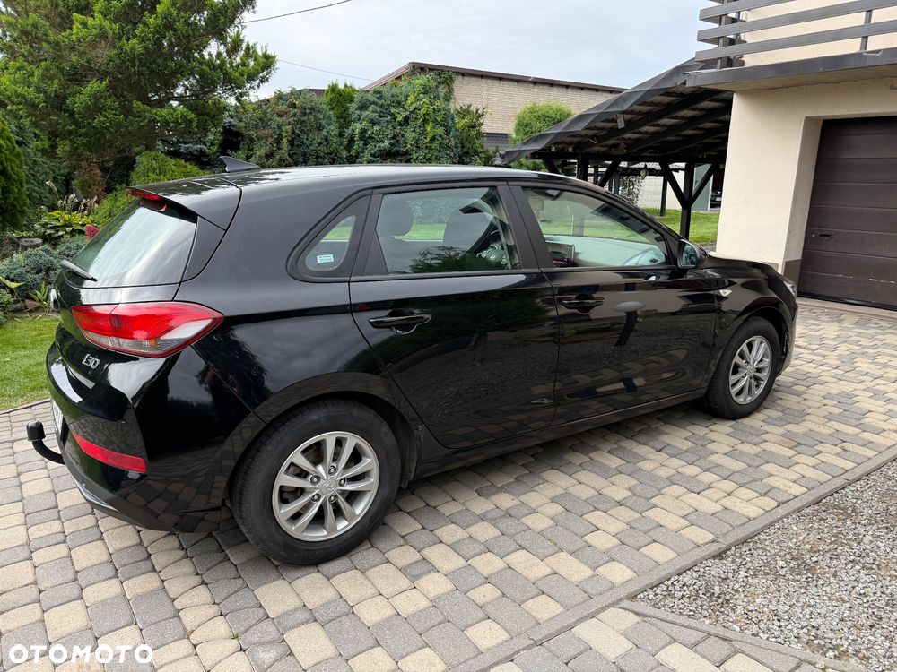 Hyundai i30 1.5 DPI Classic + - 4
