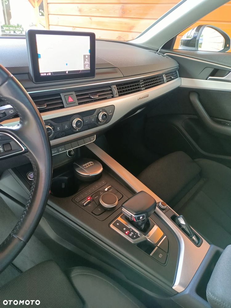Audi A4 Avant 40 TDI quattro S tronic S line - 30