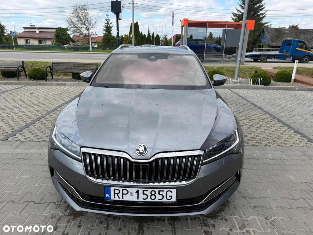 Skoda Superb 2.0 TDI SCR 4x4 L&K DSG - 2