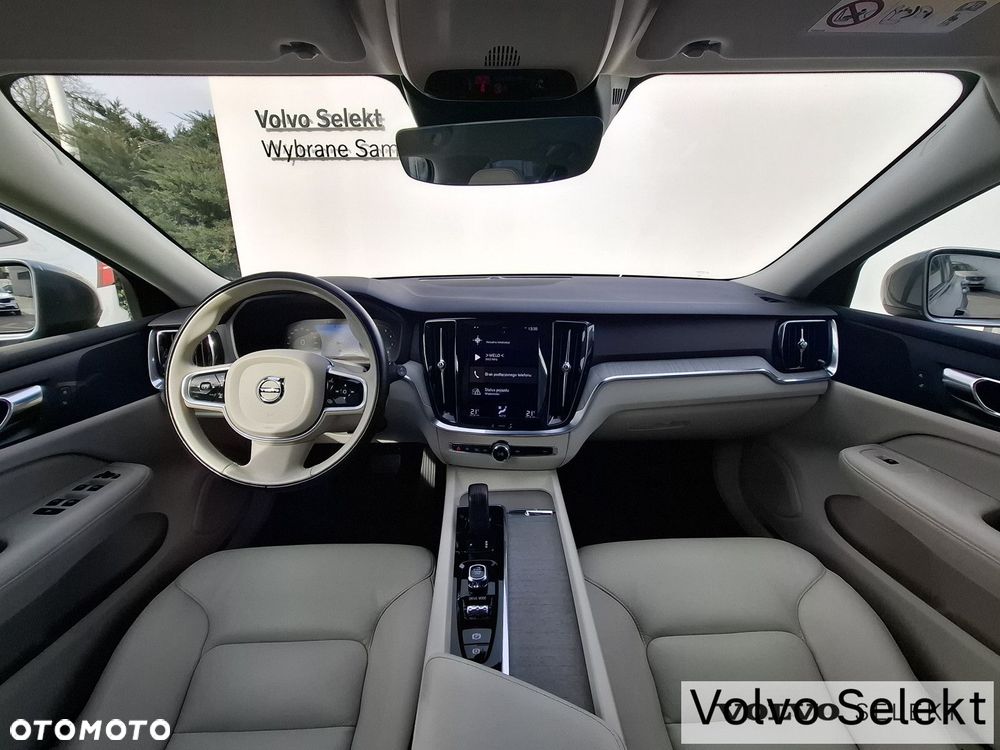 Volvo V60 Cross Country - 14