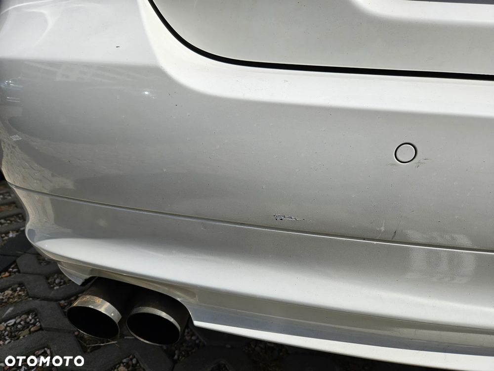 BMW Seria 3 320i - 11
