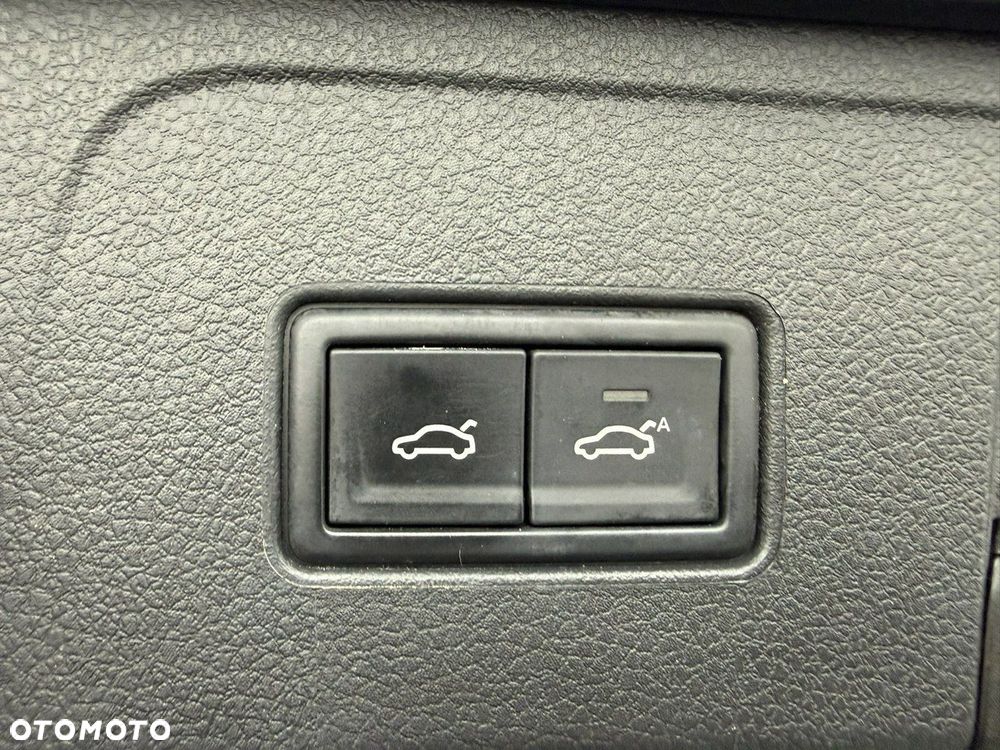 Volkswagen Passat - 27