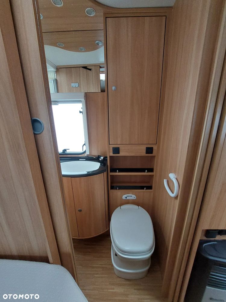 Dethleffs Camper 560 SK - 10
