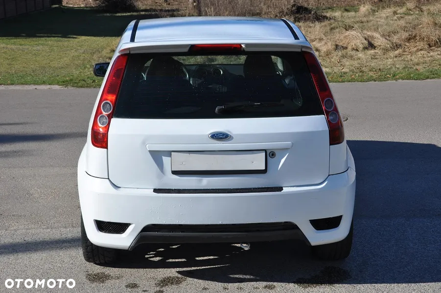 Ford Fiesta - 5
