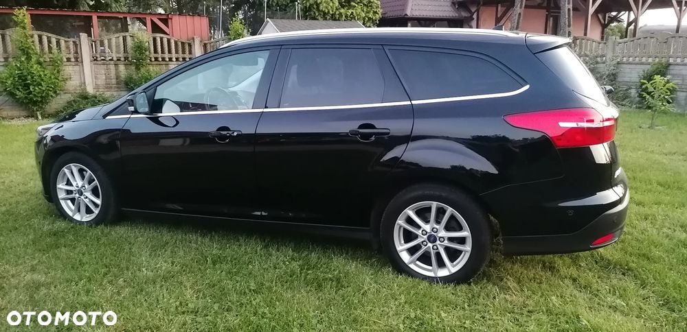 Ford Focus 2.0 TDCi Titanium ASS PowerShift - 4