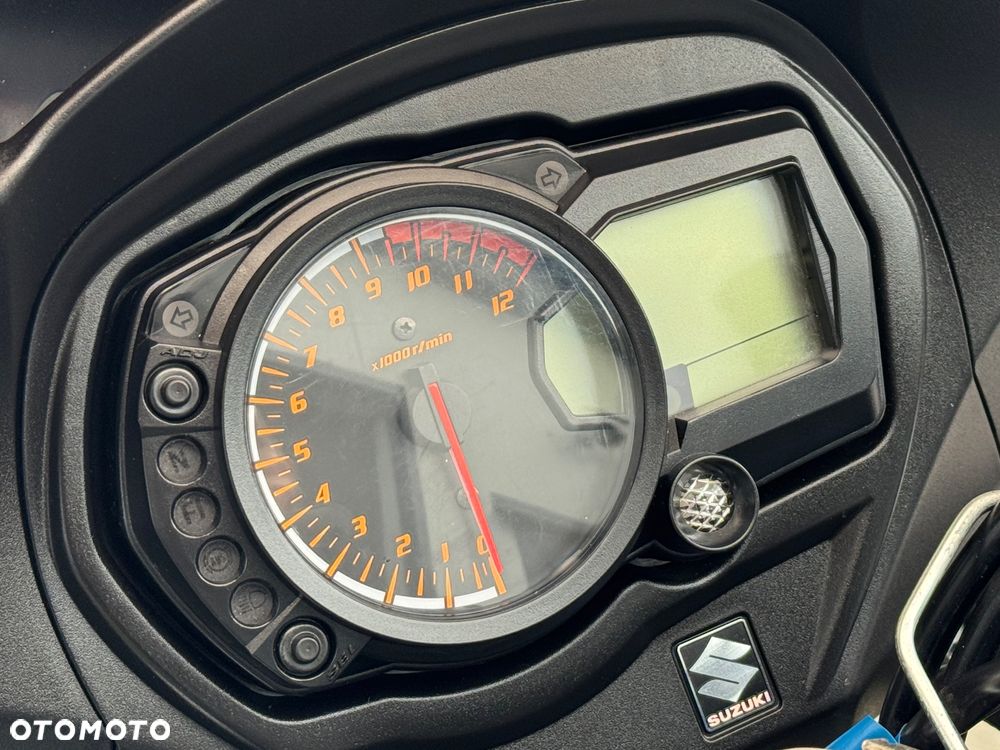 Suzuki GSX - 15