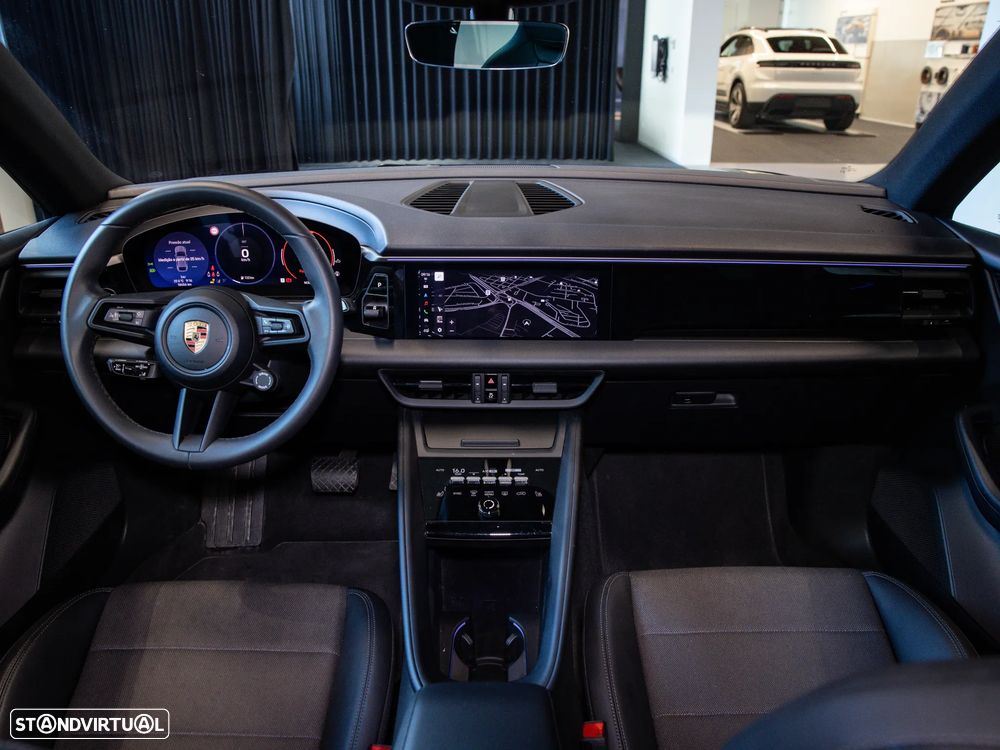 Porsche Macan Electric 4 - 29