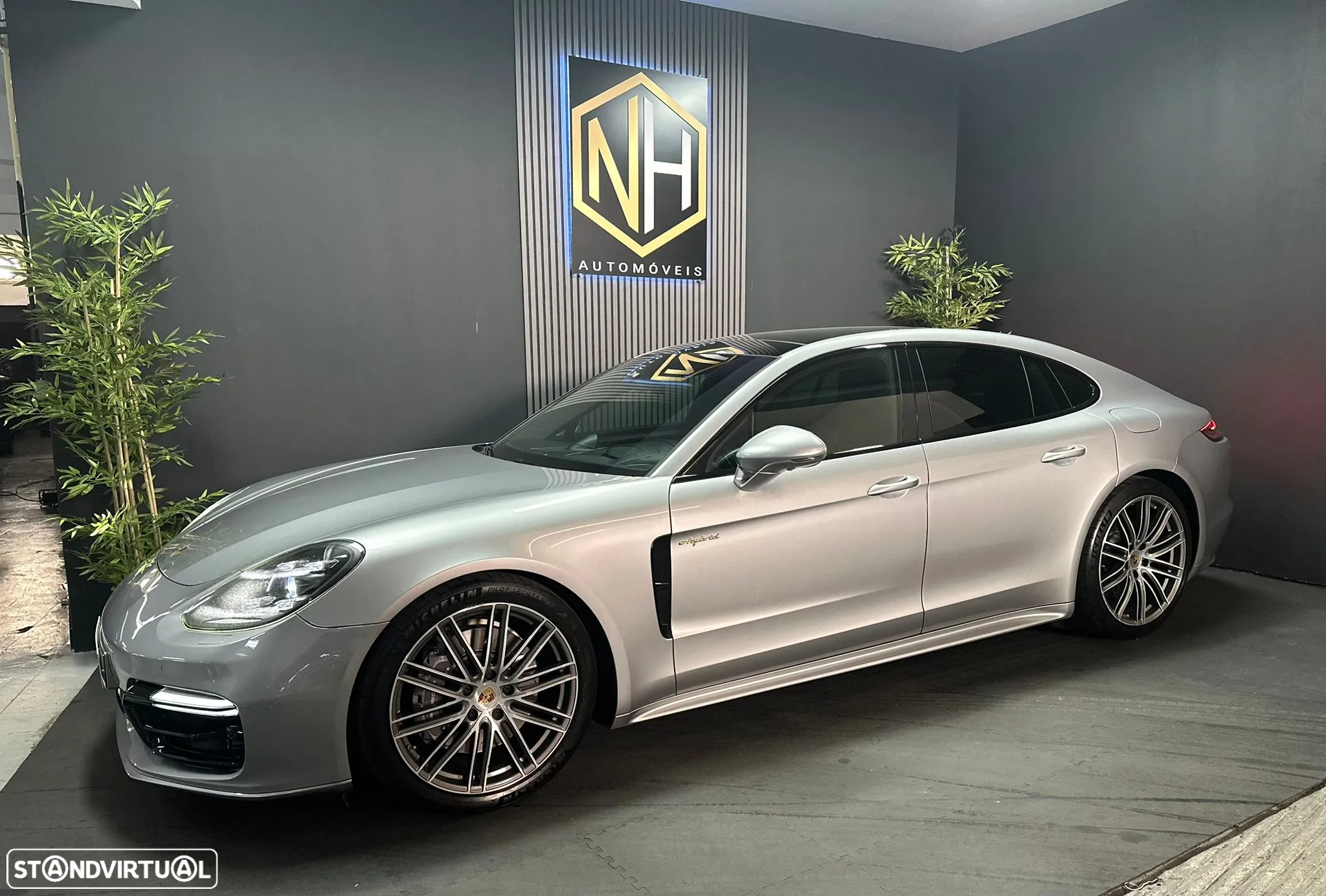 Porsche Panamera 4 E-Hybrid Platinum Edition com PDLS - 2
