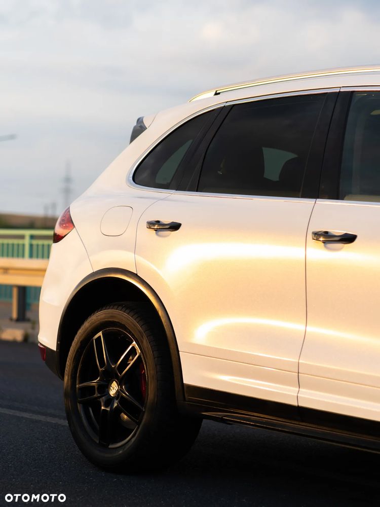 Porsche Cayenne - 7