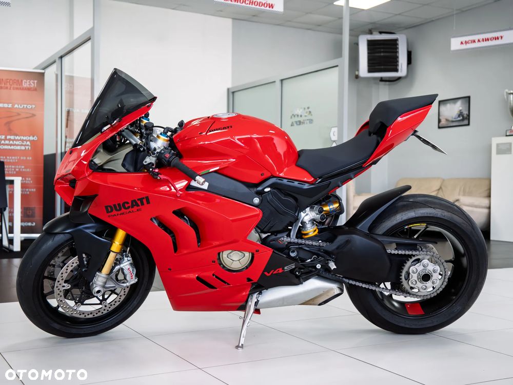Ducati Panigale V4S - 2