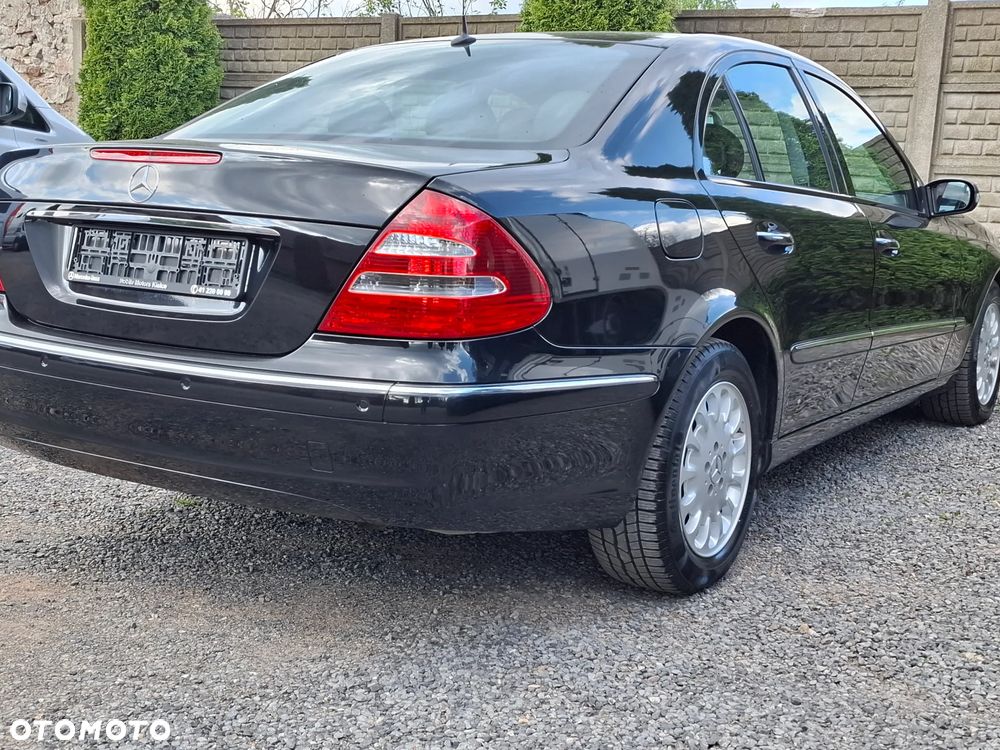 Mercedes-Benz Klasa E 320 4-Matic Avantgarde - 30